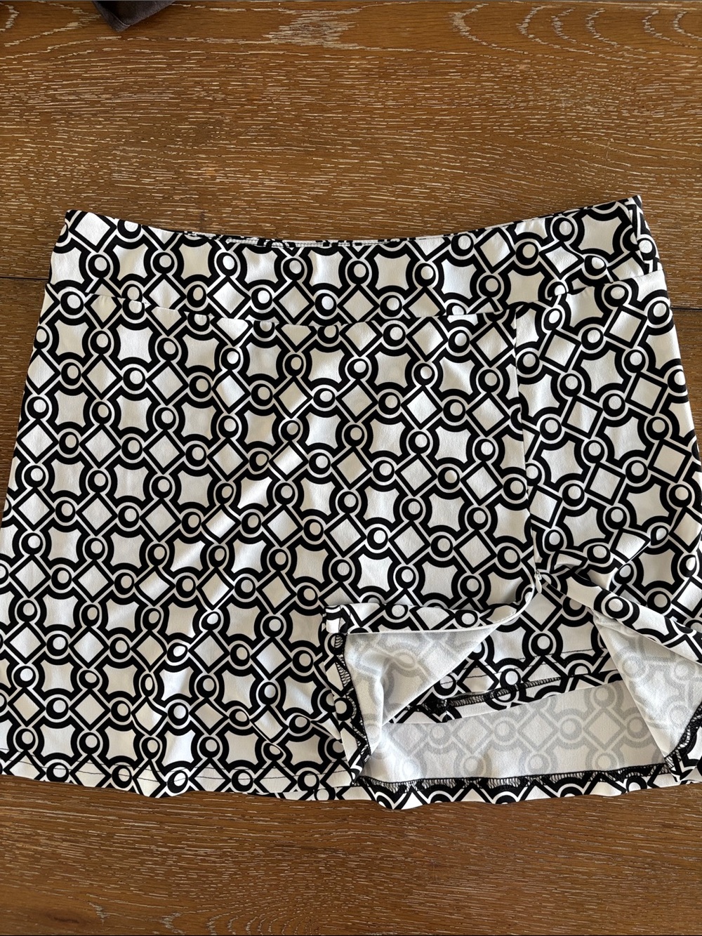 Joseph Ribkoff Black and White Geometric Mini Skirt